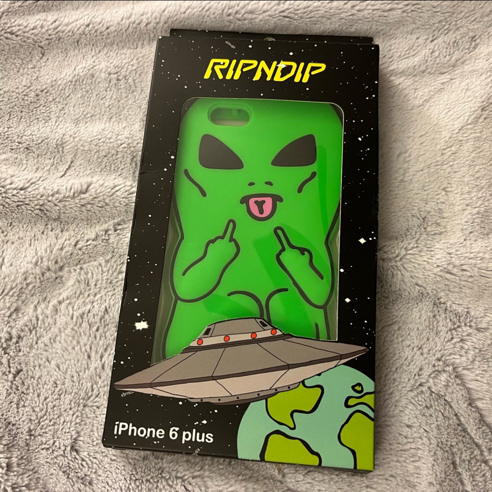 Rip N Dip 6plus never used Alien case